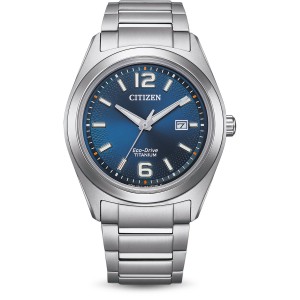 CITIZEN HORLOGE, ECO DRIVE, TITANIUM BAND EN KAST MET BLAUWE PLAAT MET DATUM 50M - 82905 - AW1641-81L